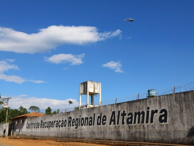 57 prisoners killed, 16 beheaded during clash between organised crime groups in Brazil's Altamira Jail 57 prisoners killed, 16 beheaded during clash between organised crime groups in Brazil's Altamira Jail