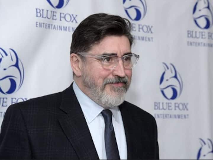Alfred Molina to make directorial debut with screen adaptation of Jill Gascoine's novel, Lilian