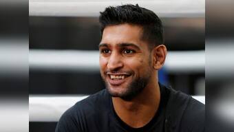Amir Khan reportedly agrees deal to fight Manny Pacquiao days after winning WBC international welterweight title