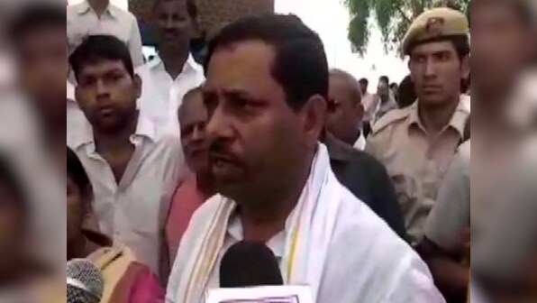 Security guards of BJP MP Ram Shankar Katheria held for 'beating' staffers of toll plaza in Uttar Pradesh