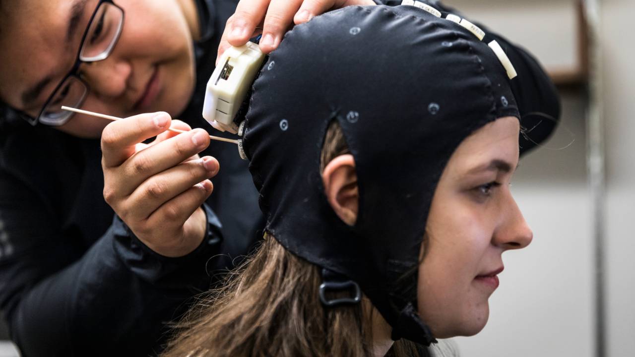 BrainNet: First brain-to-brain interface for people tests gameplay using just the mind BrainNet: First brain-to-brain interface for people tests gameplay using just the mind