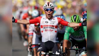 Tour de France 2019: Caleb Ewan notches up second win of tour as Julian Alaphilippe maintains overall lead after stage 16
