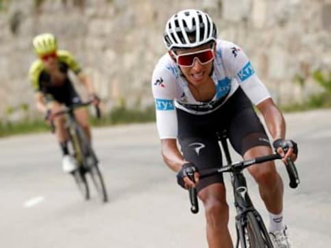 Tour de France 2019: Egan Bernal sees lead trimmed by three seconds after mix-up in timekeeping during abandoned Stage 19
