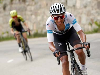 Tour de France 2019: Egan Bernal takes yellow jersey from Julian Alaphilippe as hailstorm prematurely curtails Stage 19 Tour de France 2019: Egan Bernal takes yellow jersey from Julian Alaphilippe as hailstorm prematurely curtails Stage 19