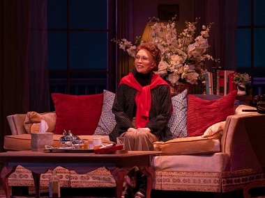 Faye Dunaway sacked from Broadway production, Tea At Five, for 'verbally abusing' staff Faye Dunaway sacked from Broadway production, Tea At Five, for 'verbally abusing' staff