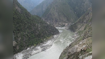 Four dead, 21 missing after boat capsizes in Indus river in northwest Pakistan; locals had to use water route in absence of paved roads