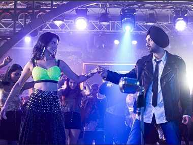 Arjun Patiala song Crazy Habibi Vs Decent Munda: Diljit Dosanjh matches steps with Sunny Leone in a peppy track Arjun Patiala song Crazy Habibi Vs Decent Munda: Diljit Dosanjh matches steps with Sunny Leone in a peppy track