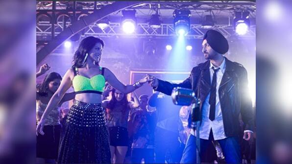 Arjun Patiala song Crazy Habibi Vs Decent Munda: Diljit Dosanjh matches steps with Sunny Leone in a peppy track
