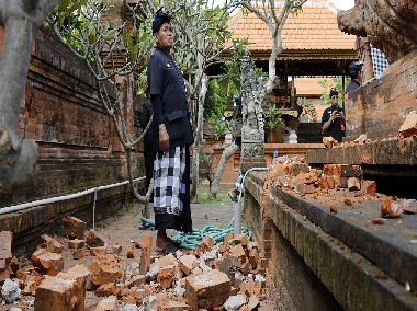 Undersea quake of 5.7 magnitude strikes Indonesia's Bali, causes damage to homes, temples; no threat of tsunami Undersea quake of 5.7 magnitude strikes Indonesia's Bali, causes damage to homes, temples; no threat of tsunami