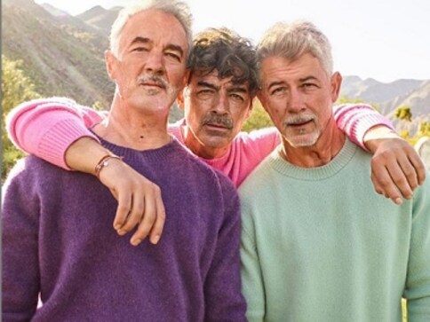 Varun Dhawan, Jonas Brothers, Arjun Kapoor share selfies of older selves as FaceApp challenge goes viral Varun Dhawan, Jonas Brothers, Arjun Kapoor share selfies of older selves as FaceApp challenge goes viral