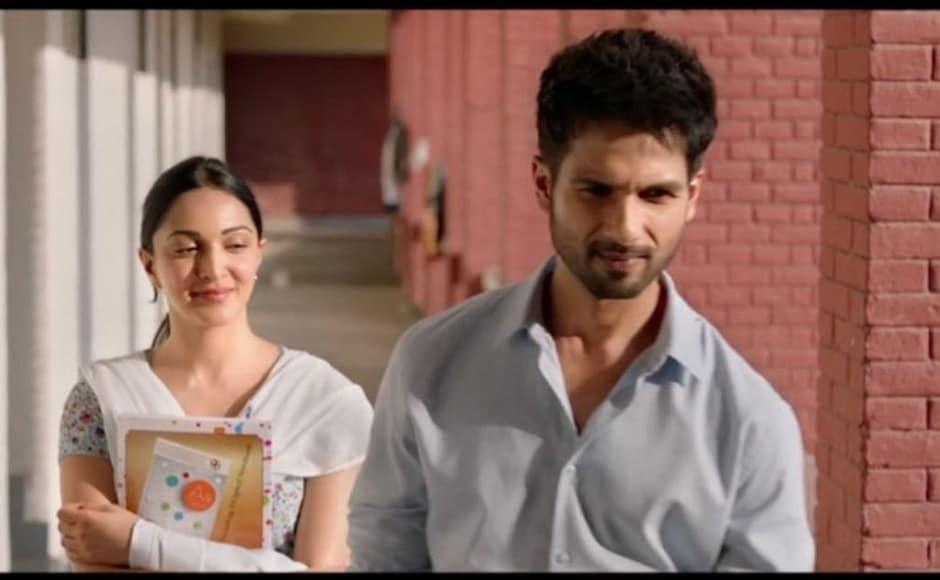 kiara advani in white shirt in kabir singh