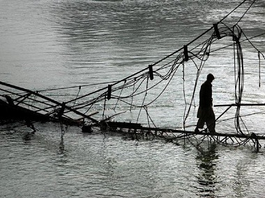 Flash floods in Pakistan leave 28 dead with toll likely to rise; over 150 houses and two mosques damaged Flash floods in Pakistan leave 28 dead with toll likely to rise; over 150 houses and two mosques damaged