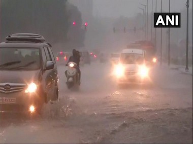 Toll due to floods in Assam, Bihar rises to 174; IMD issues heavy rainfall warning for Mumbai Toll due to floods in Assam, Bihar rises to 174; IMD issues heavy rainfall warning for Mumbai