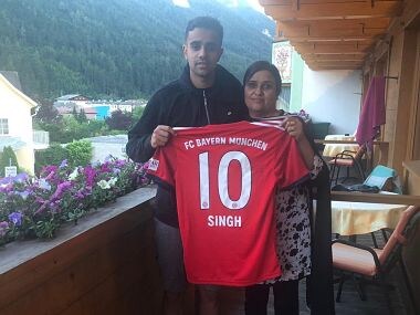 New Zealand's Sarpreet Singh signs for Bayern Munich's youth side on three-year deal