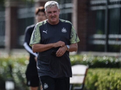Premier League: Hit by major injury crisis, Newcastle United boss Steve Bruce to discuss potential signings with owner Premier League: Hit by major injury crisis, Newcastle United boss Steve Bruce to discuss potential signings with owner