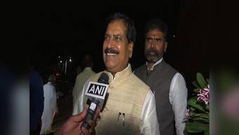 Railway MoS Suresh Angadi takes jibe at Congress during Lok Sabha Question Hour, says 'many Gandhis came but did nothing for country'