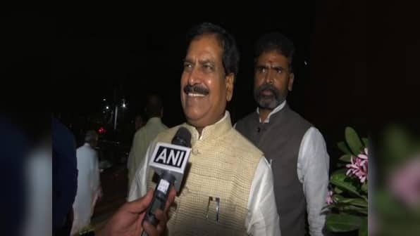 Railway MoS Suresh Angadi takes jibe at Congress during Lok Sabha Question Hour, says 'many Gandhis came but did nothing for country'
