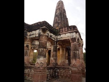 Pakistan opens 1,000-year-old Hindu temple in Sialkot after 72 years on demand of local Hindu community, say officials Pakistan opens 1,000-year-old Hindu temple in Sialkot after 72 years on demand of local Hindu community, say officials