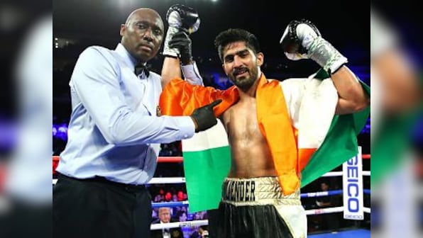 Boxer Vijender Singh clinches 11th consecutive victory after beating Mike Snider in US professional circuit debut bout