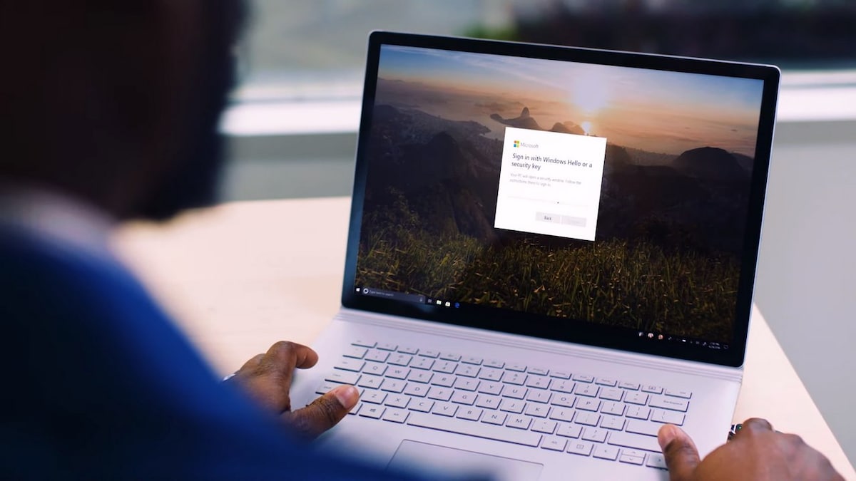 Microsoft begins testing passwordless sign-in feature on Windows 10 with new update