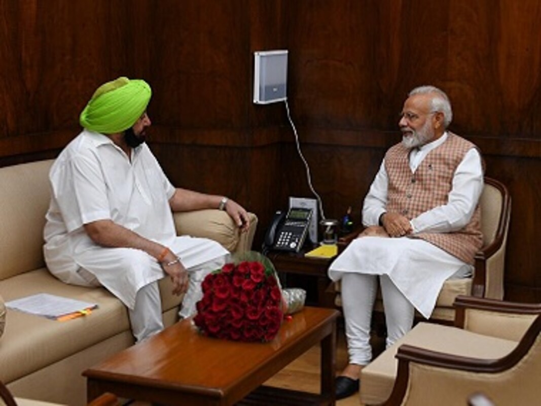 Captain Amarinder Singh calls on Narendra Modi in first 'courtesy meeting' since Lok Sabha election results-Politics News , Firstpost