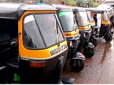 Auto strike in Maharashtra called off today after Devendra Fadnavis intervenes, unions likely to meet chief minister over demands Auto strike in Maharashtra called off today after Devendra Fadnavis intervenes, unions likely to meet chief minister over demands