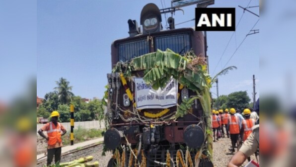 Chennai Water Crisis: Train carrying 50,000 litres of water in each wagon from Vellore reaches drought-hit city