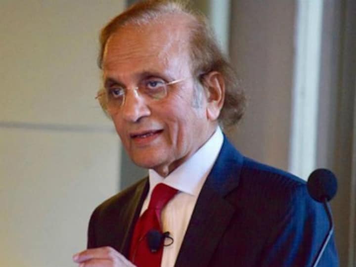 Who is Tassaduq Hussain Jillani? Pakistan judge was lone dissenting voice in 15:1 Kulbhushan Jadhav verdict