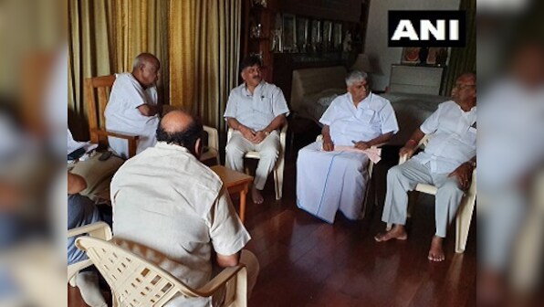 Karnataka political crisis: JD(S), Congress regroup as coalition partners accuse BJP of horse-trading; HD Kumaraswamy to chair legislative meeting