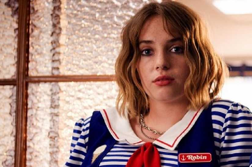 Maya Hawke On Her Stranger Things 3 Character So Grateful That People Fell In Love With Robin