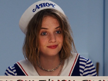 Maya Hawke on her Stranger Things 3 character: 'So grateful that people fell in love with Robin the way that I did' Maya Hawke on her Stranger Things 3 character: 'So grateful that people fell in love with Robin the way that I did'
