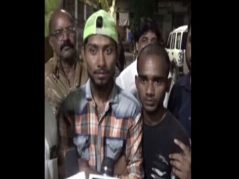 Maharashtra: Muslim youths threatened, forced to chant 'Jai Shri Ram' in Aurangabad; heavy security deployed Maharashtra: Muslim youths threatened, forced to chant 'Jai Shri Ram' in Aurangabad; heavy security deployed