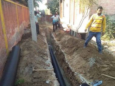 Delhi water crisis: Water tanker mafia, high ammonia levels and sewage treatment among key concerns Delhi water crisis: Water tanker mafia, high ammonia levels and sewage treatment among key concerns