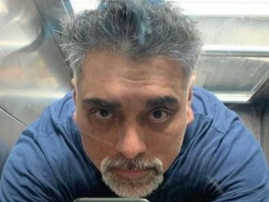 Ram Kapoor shares image of his new lean look, hinting at physical transformation after drastic weight loss Ram Kapoor shares image of his new lean look, hinting at physical transformation after drastic weight loss