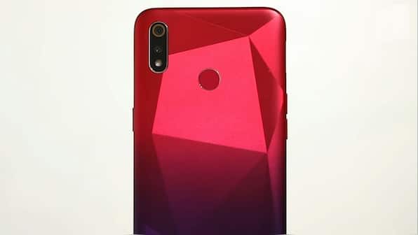Realme 3i to go on sale today at 12 pm: Offers, price and specifications