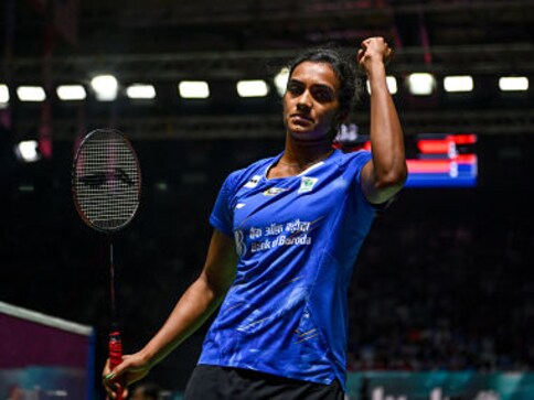 Indonesia Open 2019: PV Sindhu beats Nozomi Okuhara in straight games to set-up semi-final clash against Chen Yu Fei Indonesia Open 2019: PV Sindhu beats Nozomi Okuhara in straight games to set-up semi-final clash against Chen Yu Fei