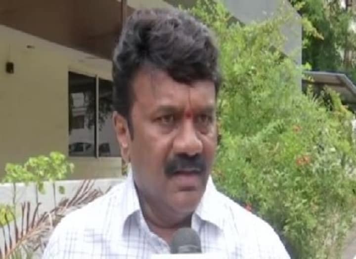 Fearing inquiry into corruption cases, Chandrababu Naidu sent four MPs to BJP, alleges TRS leader Talasani Srinivas Yadav