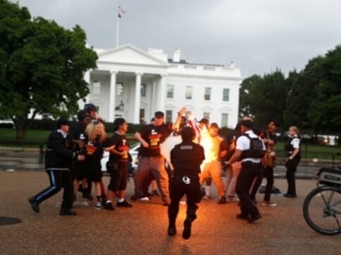 white_house_4julyprotest_reuters.jpg