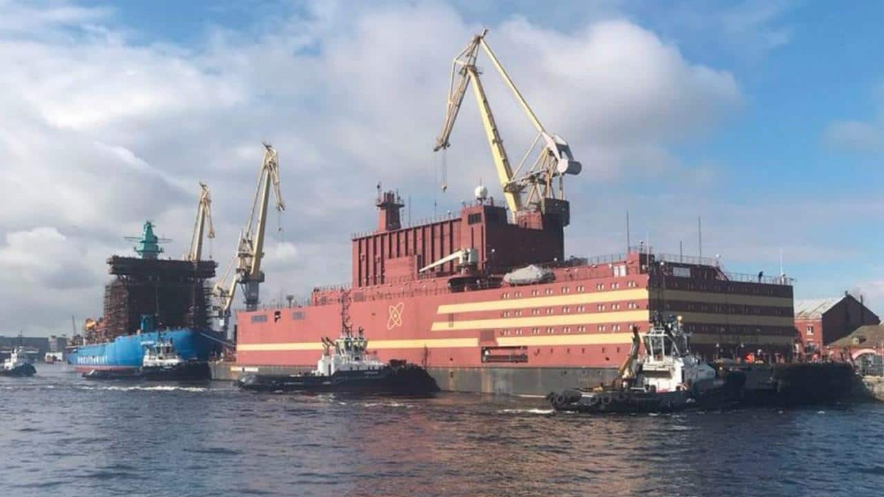 The Russian nucelar reactor that has set sail in the Arctic. image credit: Wikipedia