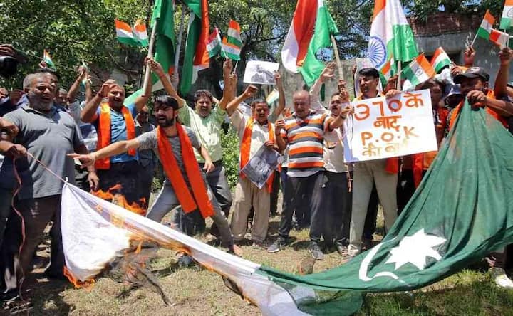 Jammu and Kashmir after Article 370: Security personnel enforce restrictions in parts of state; protesters detained in Kargil Jammu and Kashmir after Article 370: Security personnel enforce restrictions in parts of state; protesters detained in Kargil