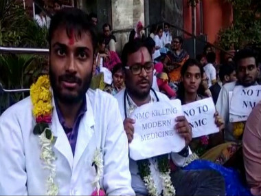 Hyderabad doctors protest over ‘contentious issues’ in NMC Bill; claim it would compromise the health of Indians Hyderabad doctors protest over ‘contentious issues’ in NMC Bill; claim it would compromise the health of Indians