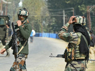 Terrorist killed, army soldier injured in exchange of fire in Jammu and Kashmir’s Baramulla; area cordoned off by security forces Terrorist killed, army soldier injured in exchange of fire in Jammu and Kashmir’s Baramulla; area cordoned off by security forces