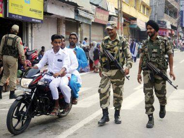 Eid prayers limited to neighbourhood mosques in Kashmir as authorities impose strict controls, say prayers concluded without any violence
