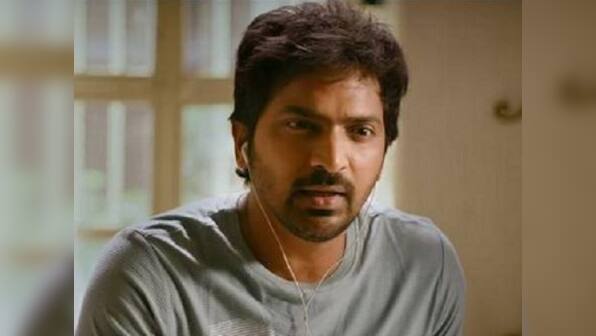 Sixer movie review: Vaibhav-starrer tries hard to be funny but marginally falls short