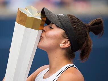 Rogers Cup: Bianca Andreescu wins title after Serena Williams' back spasms force her into injury retirement in final