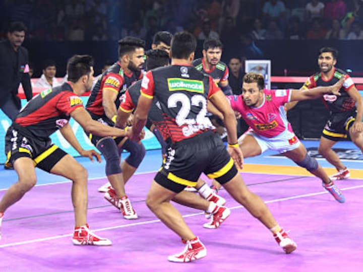 Pro Kabaddi 2019: Rohit Kumar's impressive show, defenders' clinical display help Bengaluru Bulls inflict loss on league-leaders Jaipur Pink Panthers