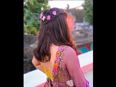 Pati Patni Aur Woh: Bhumi Pednekar teases her first look as Vedika from upcoming rom-com Pati Patni Aur Woh: Bhumi Pednekar teases her first look as Vedika from upcoming rom-com