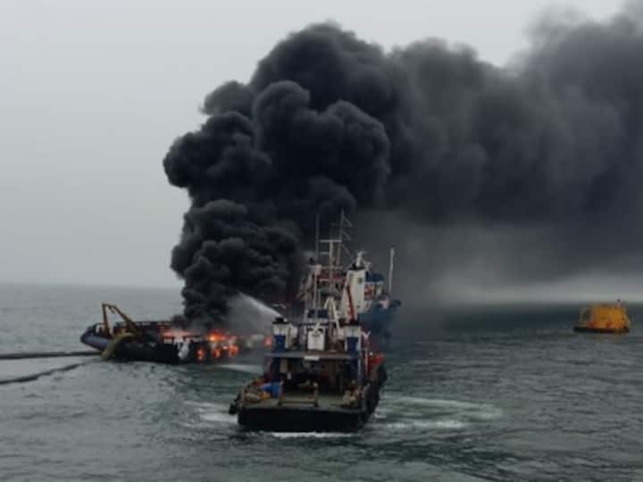 One dead, 13 injured due to fire in support vessel at Visakhapatnam port; deceased drowned after jumping to escape blaze