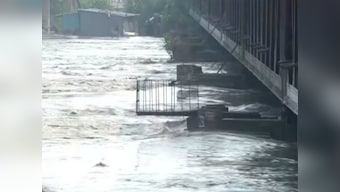 Delhi govt's flood control department says water level in Yamuna not rising anymore; river had breached danger mark on Monday