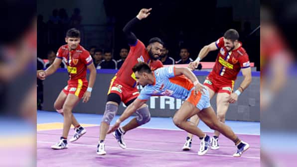 Pro Kabaddi 2019 Highlights, Dabang Delhi vs Bengaluru Bulls at Delhi: Naveen Kumar guides hosts to narrow win